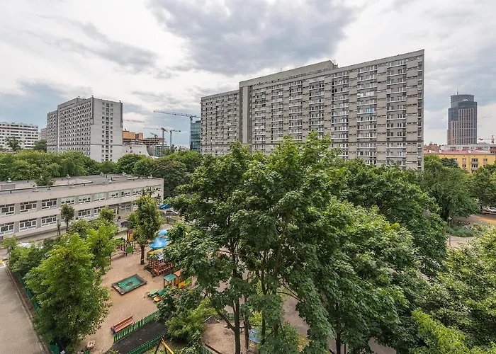 Hala Mirowska Apartments
